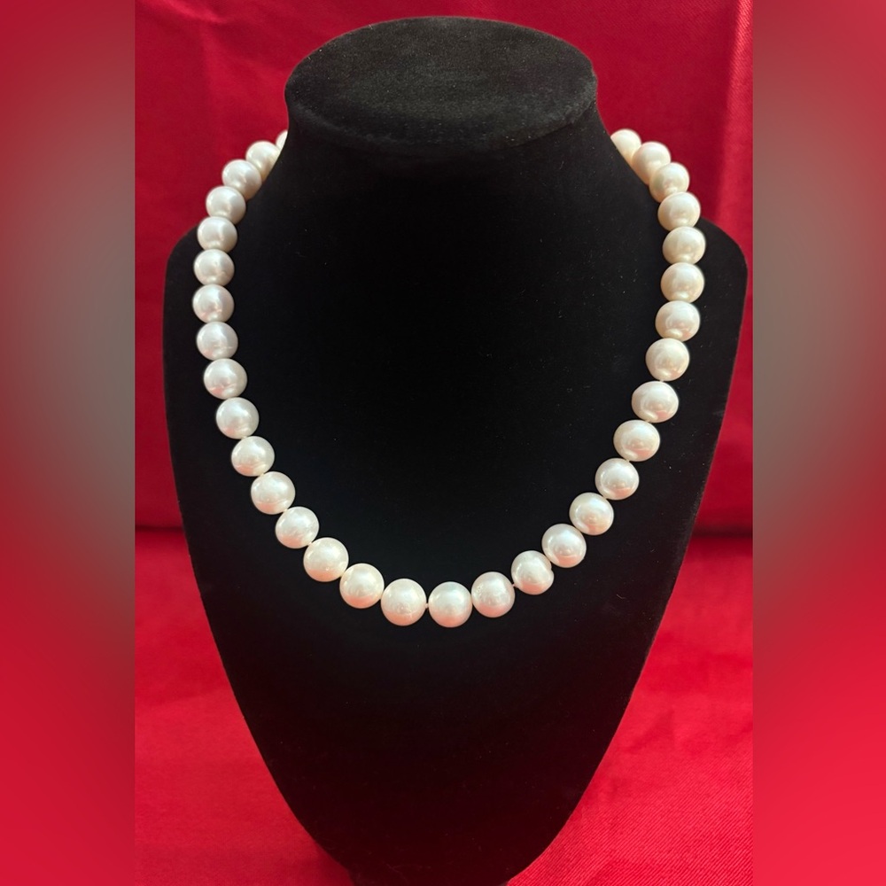 Classic 17” Pearl Necklace with Sterling Silver Clasp.